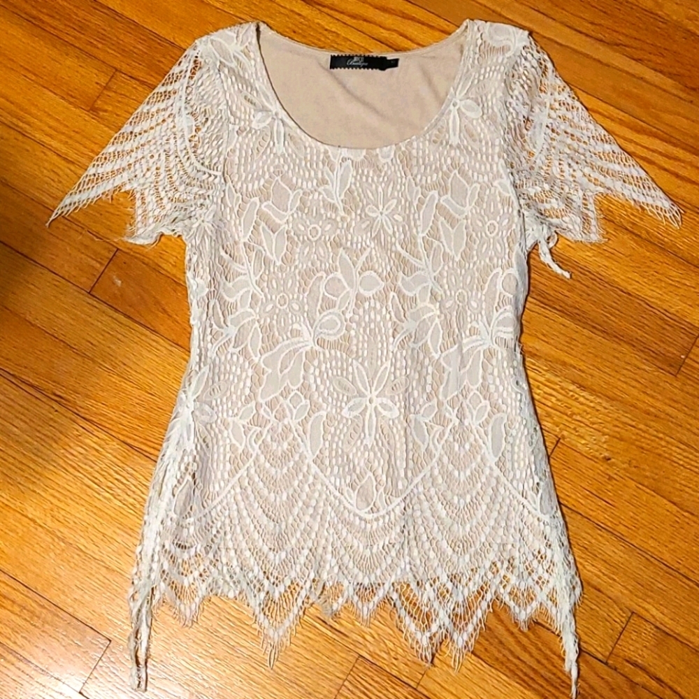 BKE‎ lacey blouse